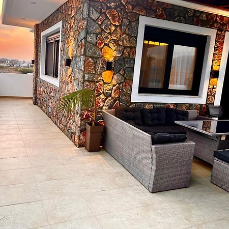 Odyssea Top View & Hot Jacuzzi Front Beach Kremastí 外观 照片