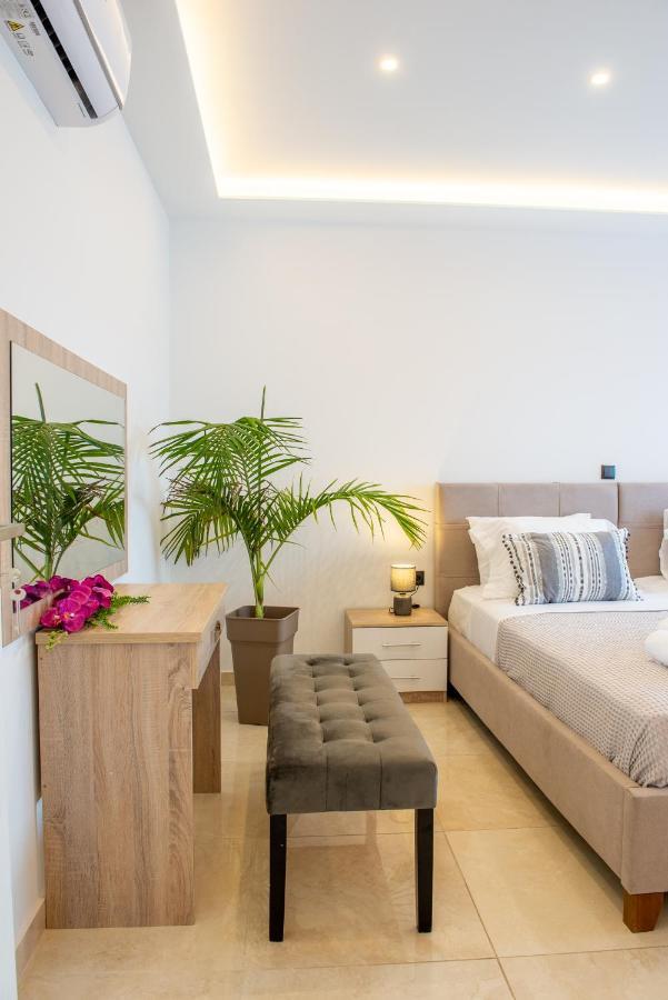 Odyssea Top View & Hot Jacuzzi Front Beach Kremastí 外观 照片