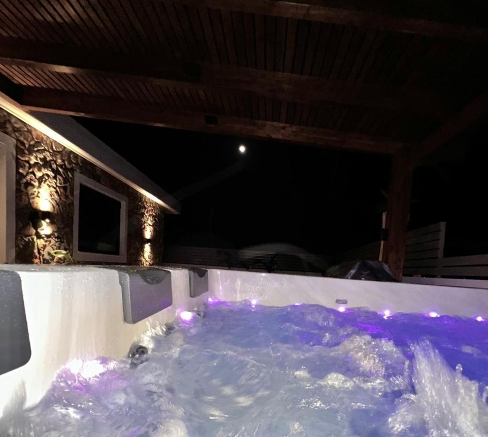 Odyssea Top View & Hot Jacuzzi Front Beach Kremastí 外观 照片