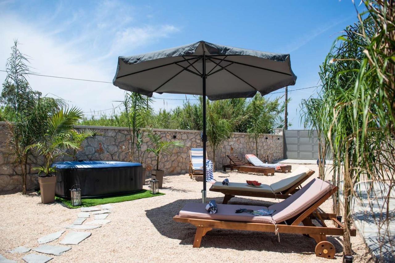 Odyssea Top View & Hot Jacuzzi Front Beach Kremastí 外观 照片